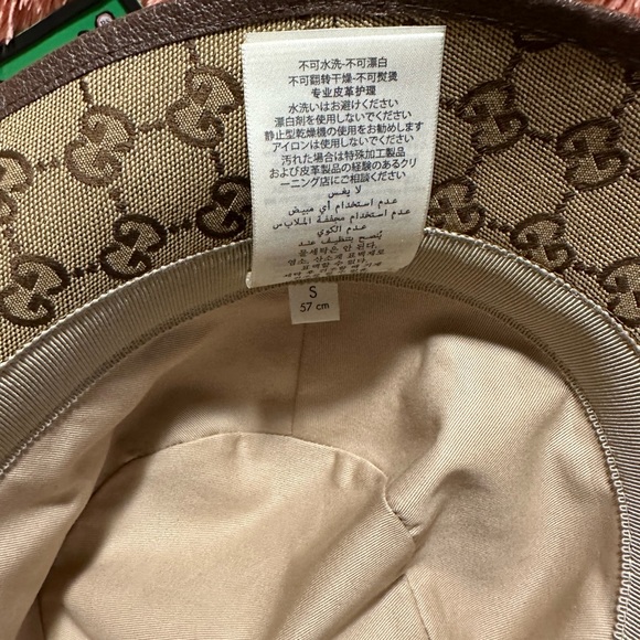 GUCCI Brown Canvas Bucket Hat with complete inclusions in size 57 or small - Picture 6 of 6
